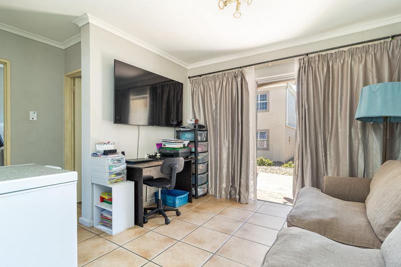 2 Bedroom Property for Sale in Sonstraal Heights Western Cape